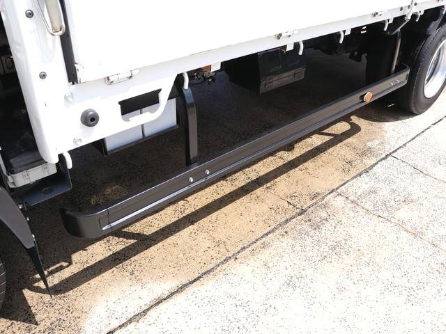 いすゞエルフ平ボディ小型（2t・3t）[写真18]