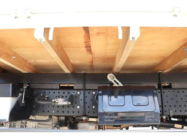 いすゞエルフ平ボディ小型（2t・3t）[写真20]