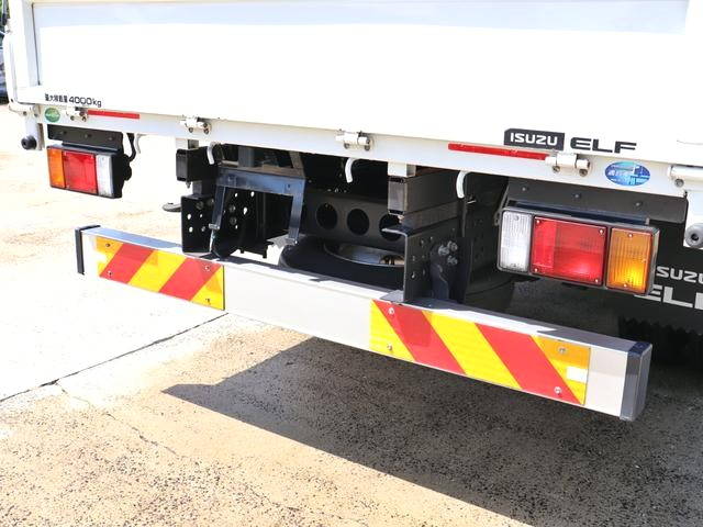 いすゞエルフ平ボディ小型（2t・3t）[写真23]