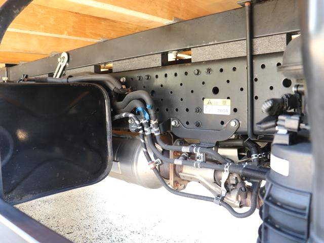 いすゞエルフ平ボディ小型（2t・3t）[写真27]