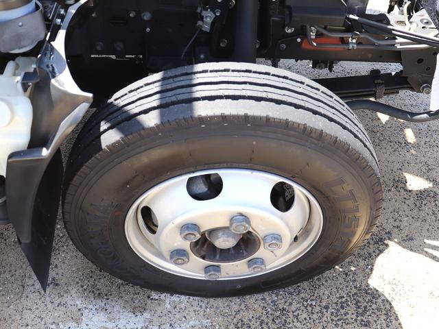 いすゞエルフ平ボディ小型（2t・3t）[写真35]