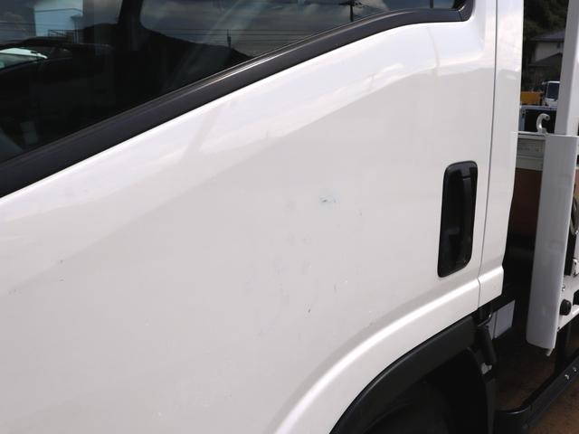 いすゞエルフ平ボディ小型（2t・3t）[写真06]