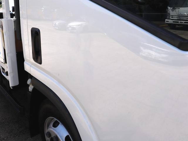 いすゞエルフ平ボディ小型（2t・3t）[写真07]