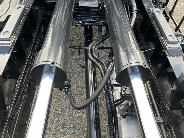 いすゞフォワードコンテナ専用車中型（4t）[写真12]