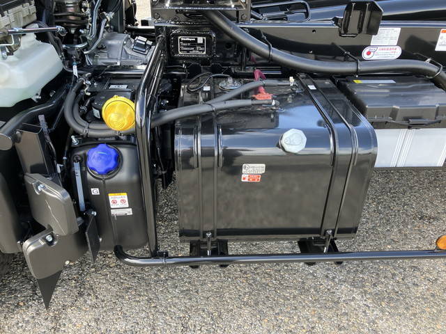 いすゞフォワードコンテナ専用車中型（4t）[写真16]