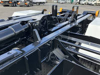 いすゞフォワードコンテナ専用車中型（4t）[写真19]