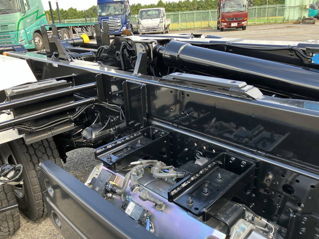 いすゞフォワードコンテナ専用車中型（4t）[写真20]