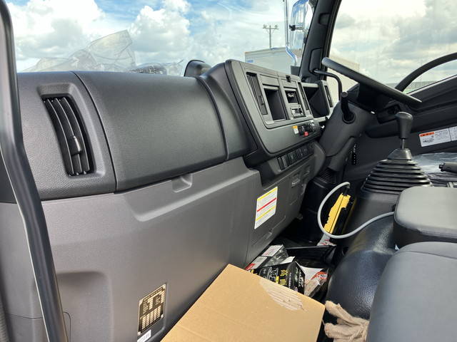 いすゞフォワードコンテナ専用車中型（4t）[写真28]