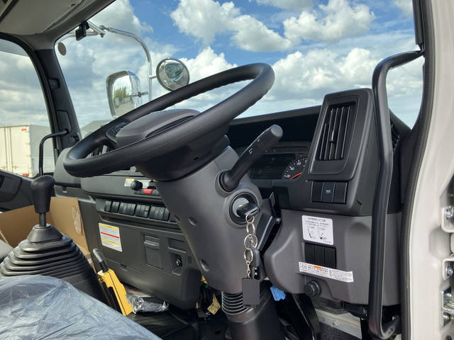 いすゞフォワードコンテナ専用車中型（4t）[写真29]