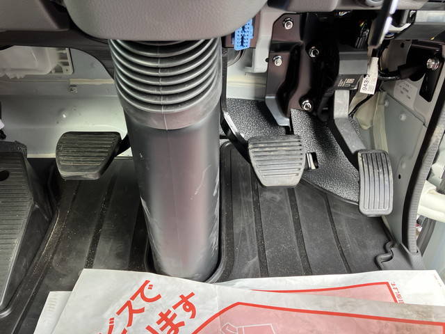 いすゞフォワードコンテナ専用車中型（4t）[写真34]