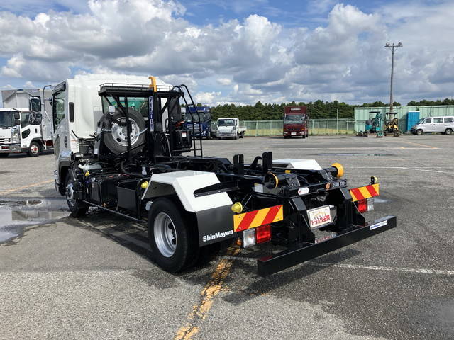 いすゞフォワードコンテナ専用車中型（4t）[写真04]