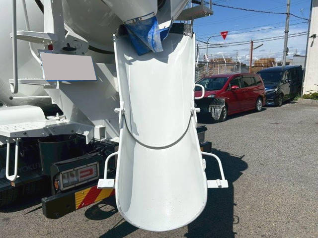 日野レンジャーミキサー車（コンクリートミキサー）増トン（6t・8t）[写真10]