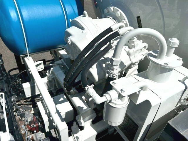 日野レンジャーミキサー車（コンクリートミキサー）増トン（6t・8t）[写真11]