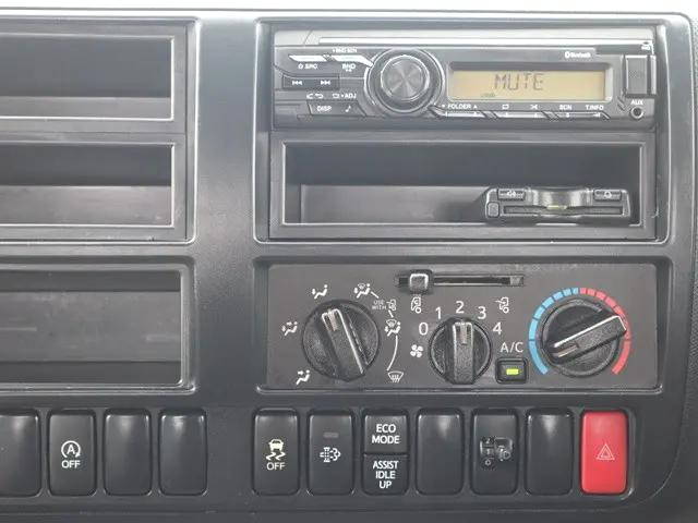 日野デュトロ平ボディ小型（2t・3t）[写真32]