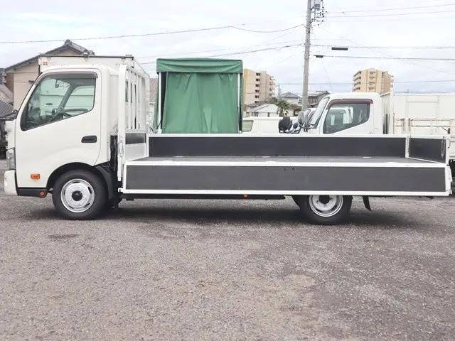 日野デュトロ平ボディ小型（2t・3t）[写真08]