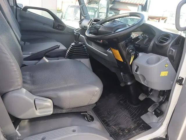 日野デュトロ平ボディ小型（2t・3t）[写真25]