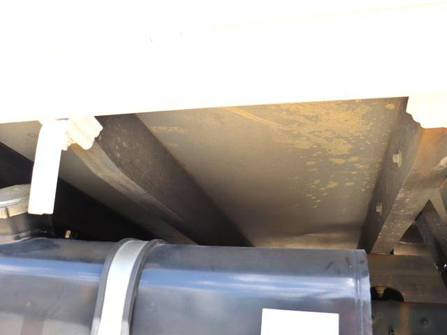 いすゞフォワードクレーン5段増トン（6t・8t）[写真17]