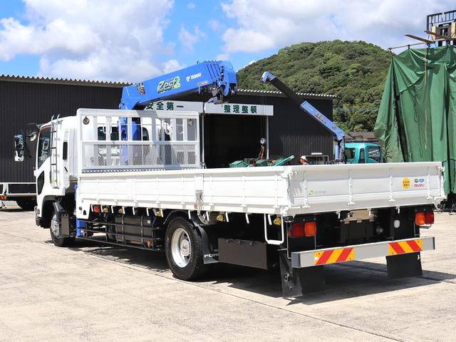 いすゞフォワードクレーン5段増トン（6t・8t）[写真02]