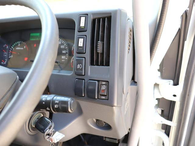 いすゞフォワードクレーン5段増トン（6t・8t）[写真33]