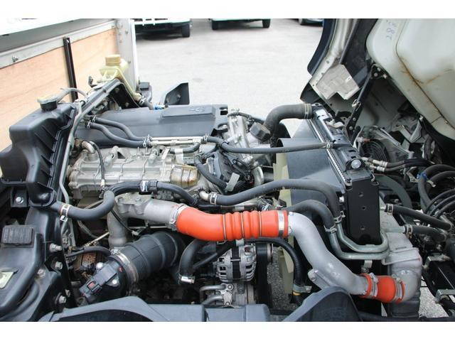 三菱ふそうキャンター平ボディ小型（2t・3t）[写真10]