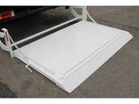 三菱ふそうキャンター平ボディ小型（2t・3t）[写真17]