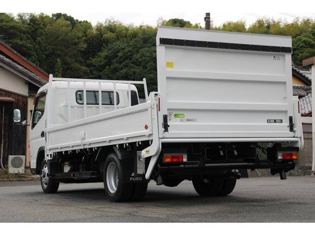 三菱ふそうキャンター平ボディ小型（2t・3t）[写真02]