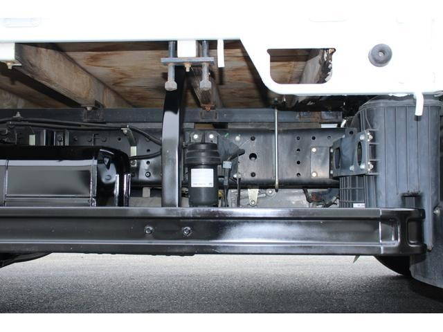 三菱ふそうキャンター平ボディ小型（2t・3t）[写真25]