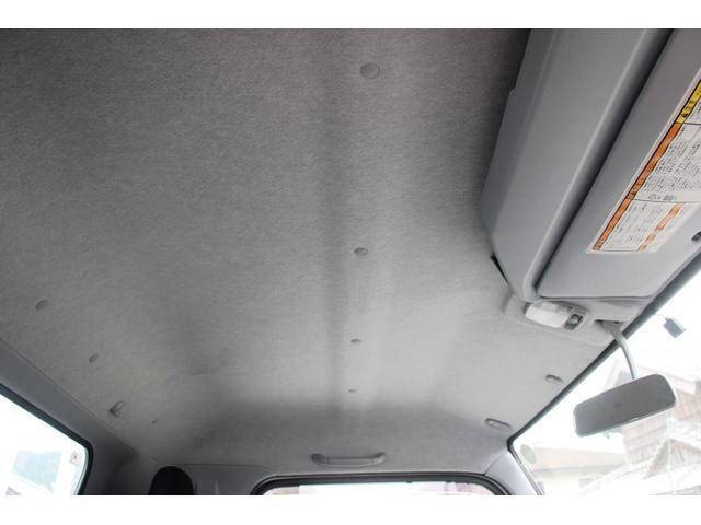 三菱ふそうキャンター平ボディ小型（2t・3t）[写真36]