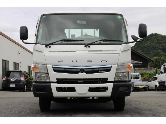 三菱ふそうキャンター平ボディ小型（2t・3t）[写真05]