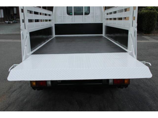 いすゞエルフ平ボディ小型（2t・3t）[写真15]