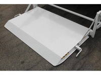 いすゞエルフ平ボディ小型（2t・3t）[写真18]