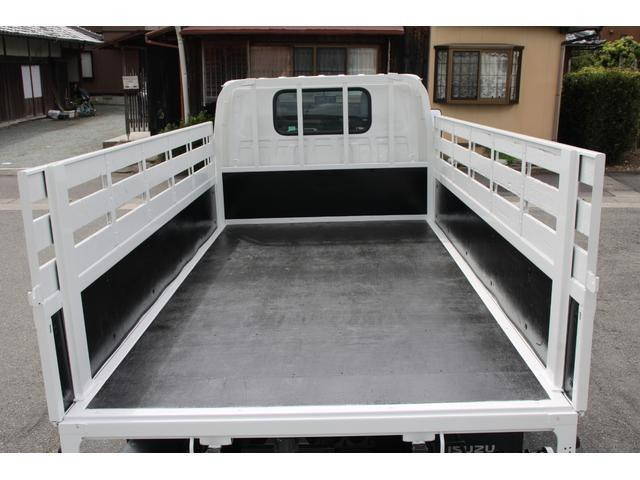 いすゞエルフ平ボディ小型（2t・3t）[写真21]