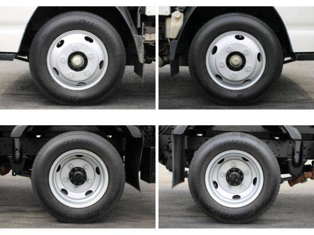 いすゞエルフ平ボディ小型（2t・3t）[写真22]