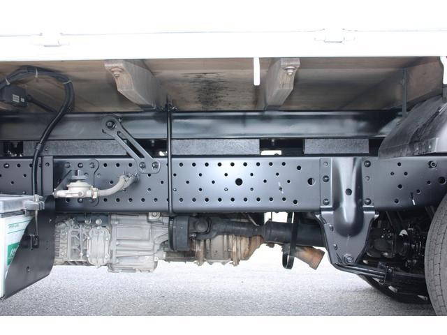 いすゞエルフ平ボディ小型（2t・3t）[写真24]