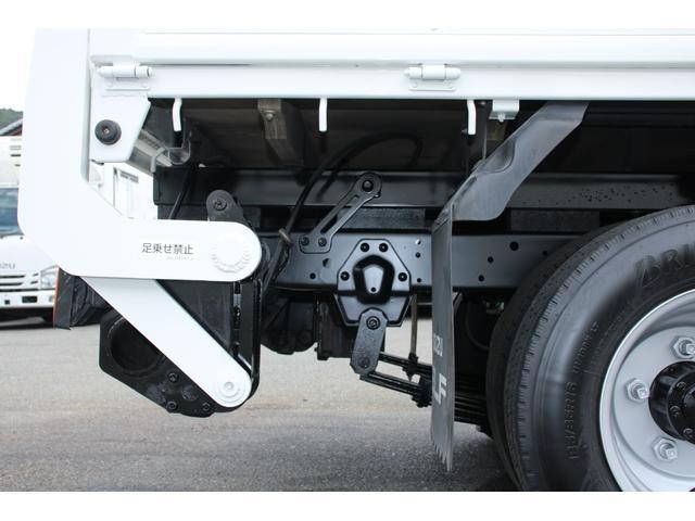 いすゞエルフ平ボディ小型（2t・3t）[写真27]