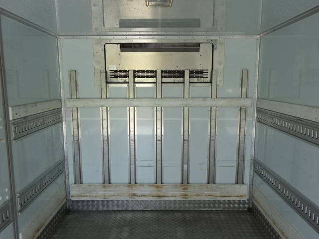 日野レンジャー冷凍車（冷蔵車）中型（4t）[写真13]