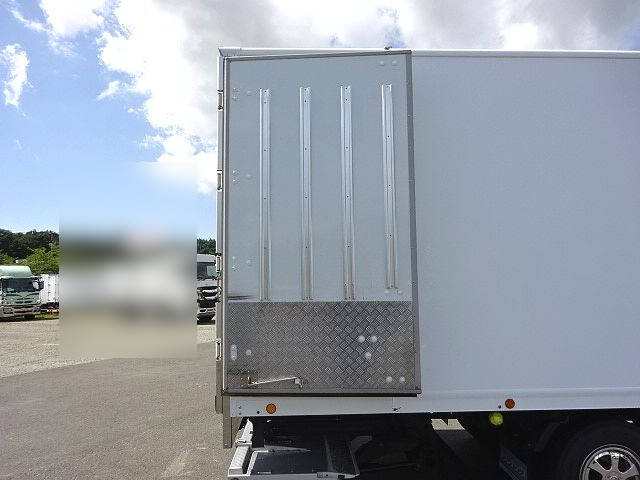 日野レンジャー冷凍車（冷蔵車）中型（4t）[写真17]