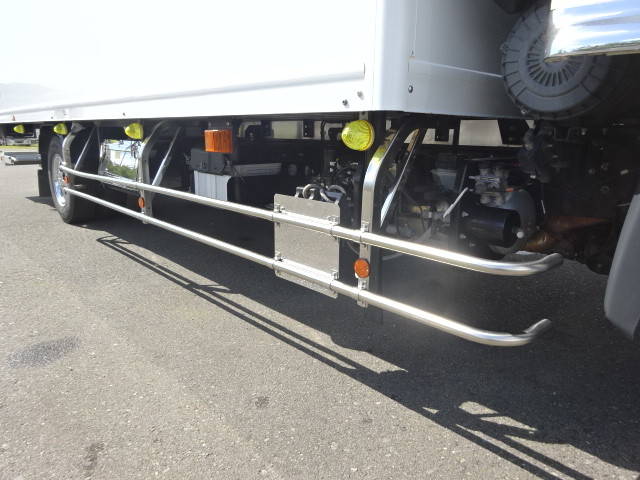 日野レンジャー冷凍車（冷蔵車）中型（4t）[写真20]