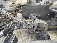 UDトラックスクオントレーラーヘッド（トラクターヘッド）大型（10t）[写真31]