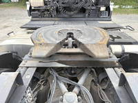 UDトラックスクオントレーラーヘッド（トラクターヘッド）大型（10t）[写真10]