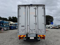 いすゞフォワードアルミウイング中型（4t）[写真10]