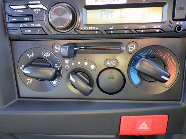 日産エルフ平ボディ小型（2t・3t）[写真16]