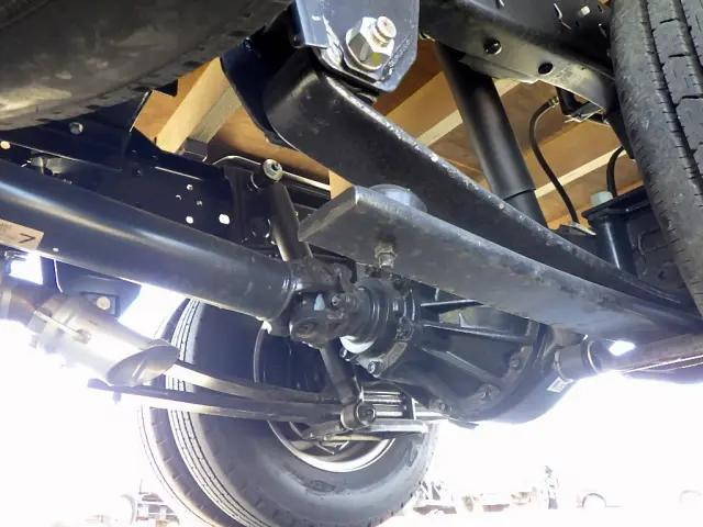 日産エルフ平ボディ小型（2t・3t）[写真22]