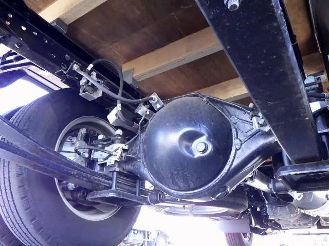 日産エルフ平ボディ小型（2t・3t）[写真23]