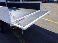 日産エルフ平ボディ小型（2t・3t）[写真10]