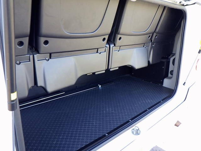 三菱ふそうローザマイクロバス[写真07]