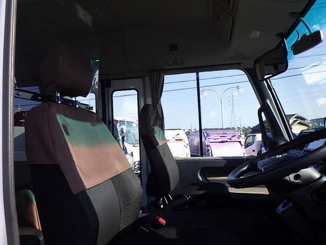 三菱ふそうローザマイクロバス[写真08]