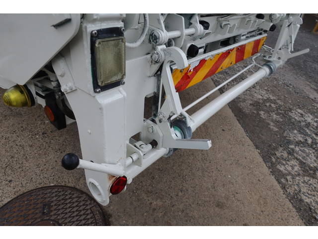 日野デュトロパッカー車（塵芥車）小型（2t・3t）[写真13]