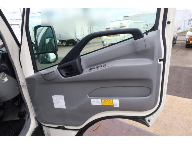 日野デュトロパッカー車（塵芥車）小型（2t・3t）[写真32]