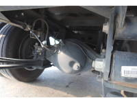 いすゞエルフ冷凍車（冷蔵車）小型（2t・3t）[写真13]